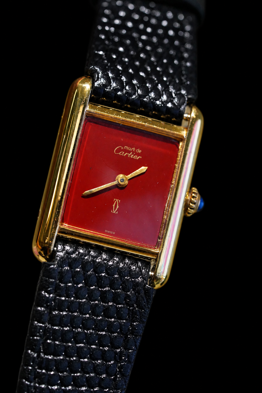 Cartier Tank Must Red closeup